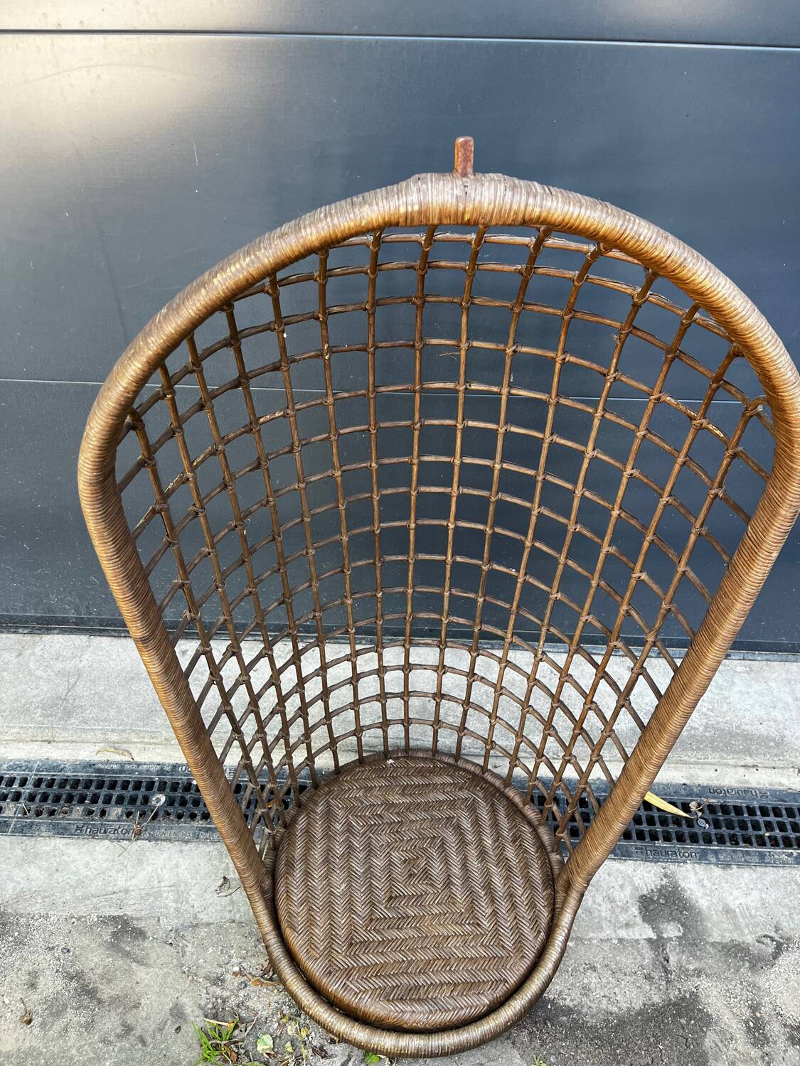 Hanging chair