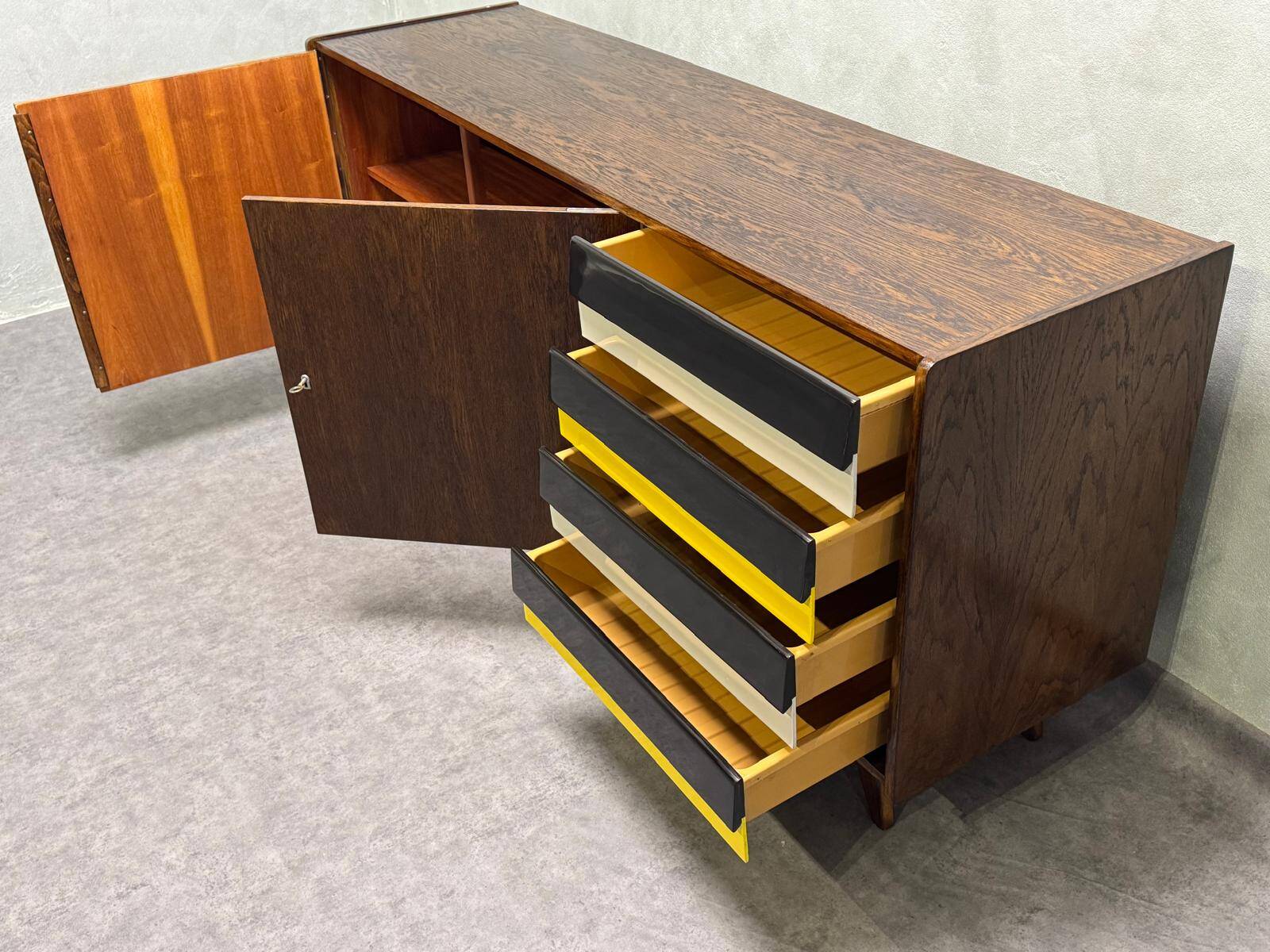 Buffet U-460 vintage par Jiri Jiroutek pour Interier Praha