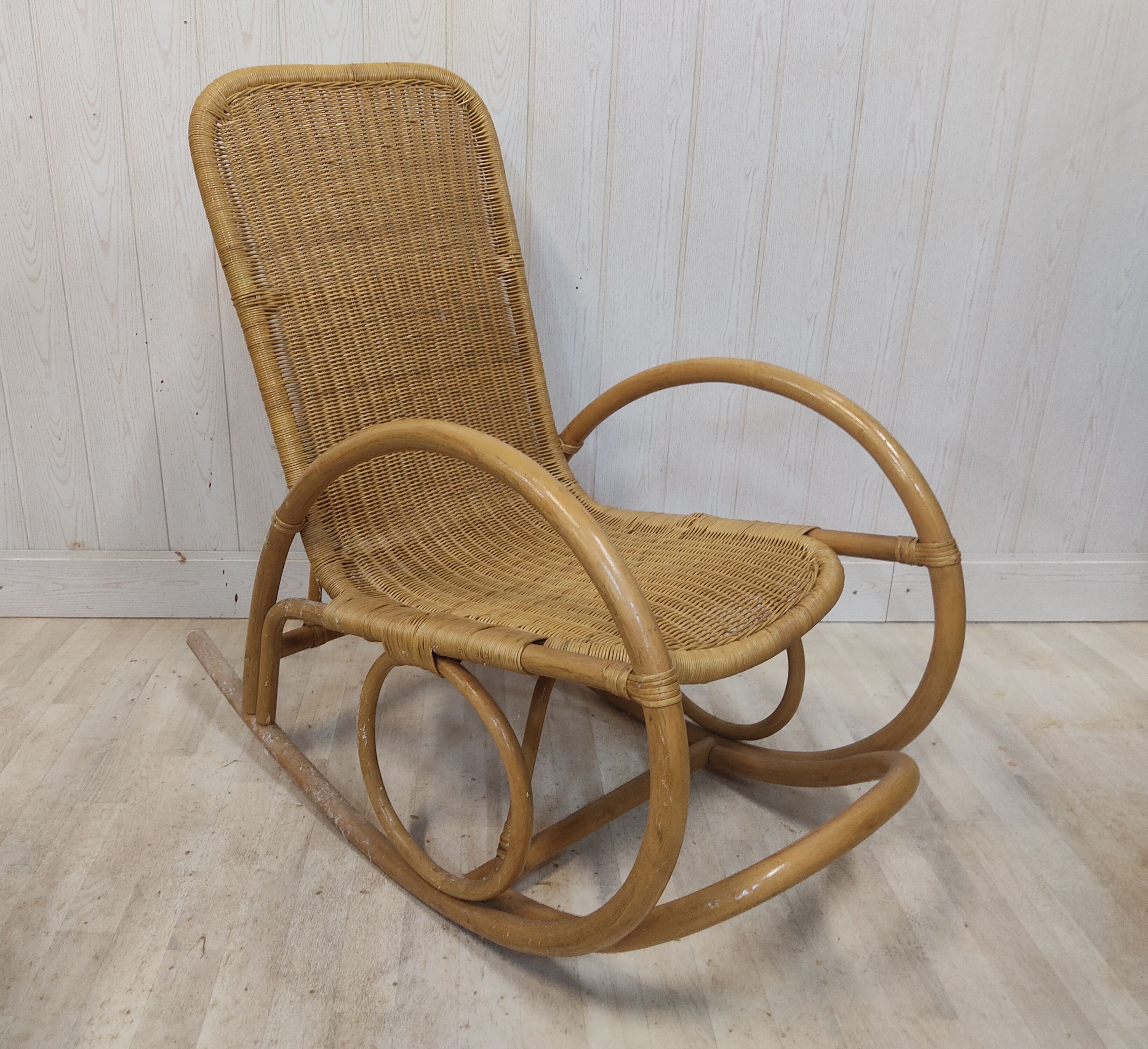 Rocking flesh adult wicker and bamboo