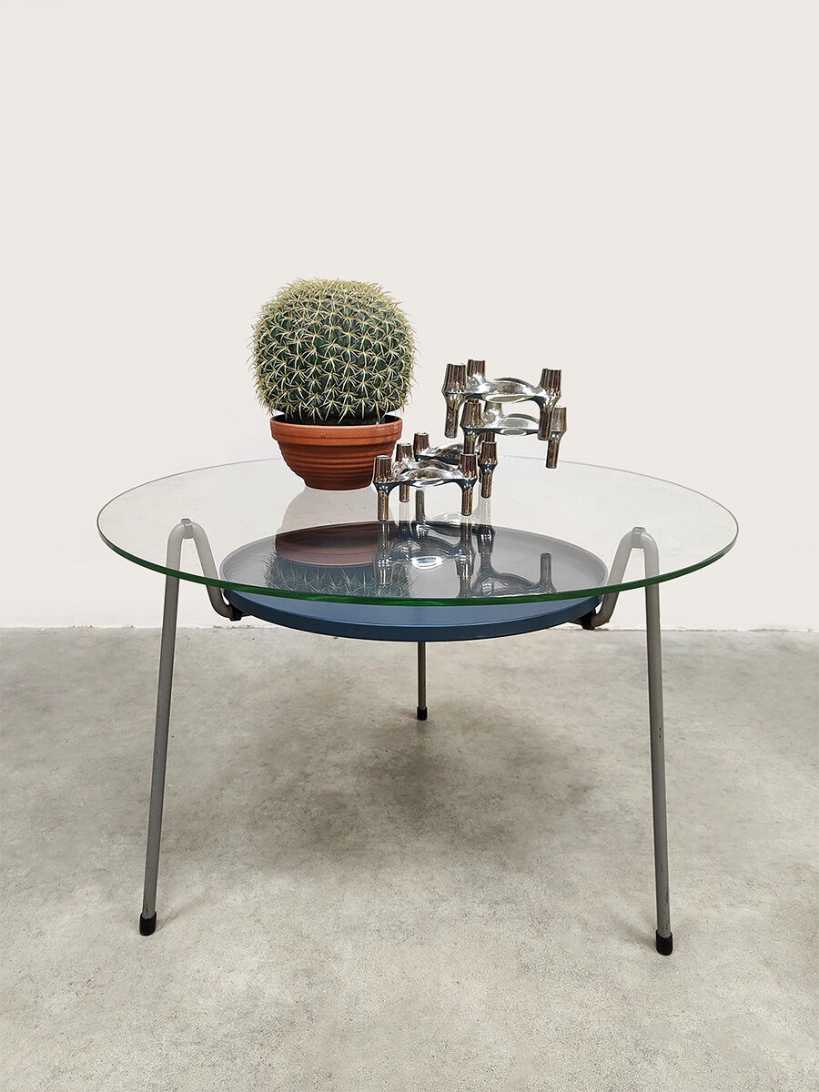 Table basse 'Mug' design vintage modèle 535 Wim Rietveld Gispen 1953