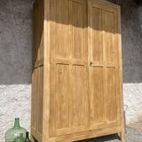 Armoire parisienne