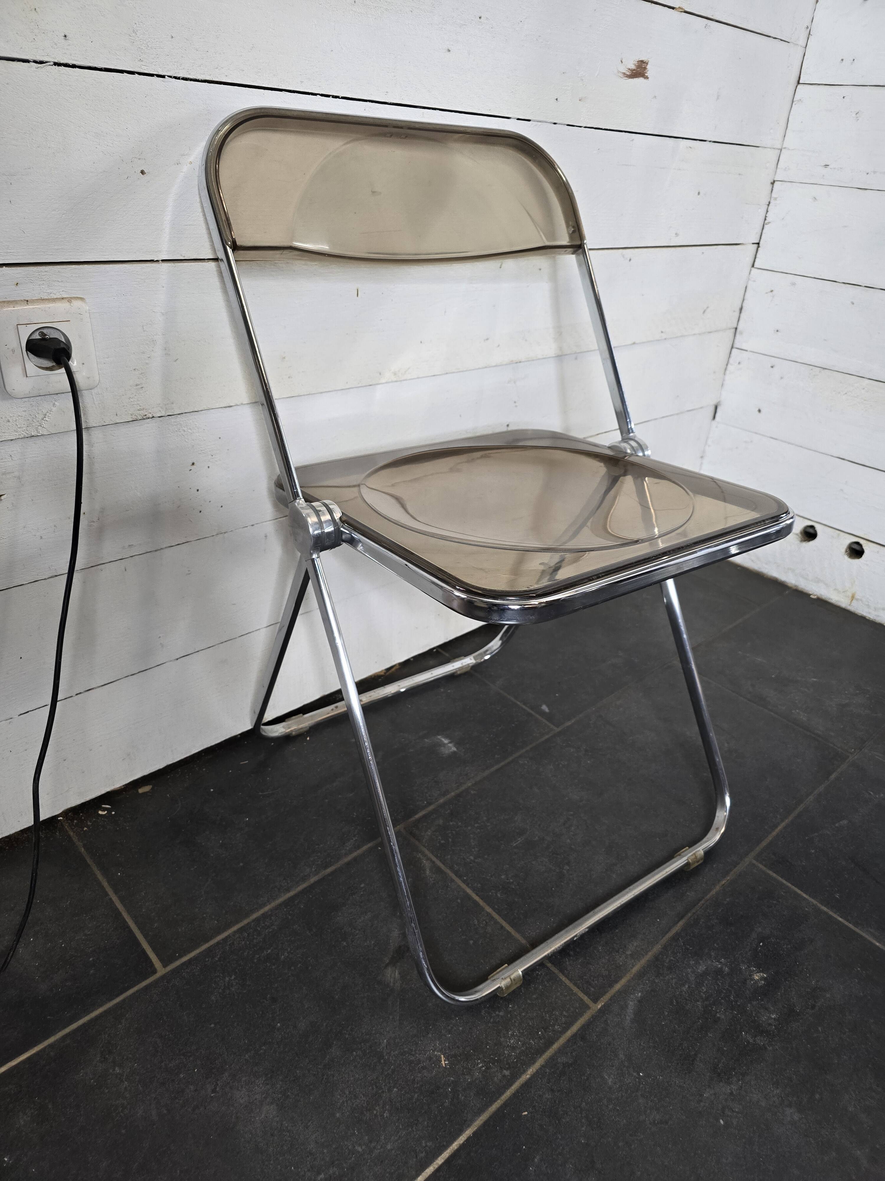 Folding office chair in smoked plexiglass by Giancarlo Piretti, Castelli edition