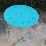 Garden pedestal with chair