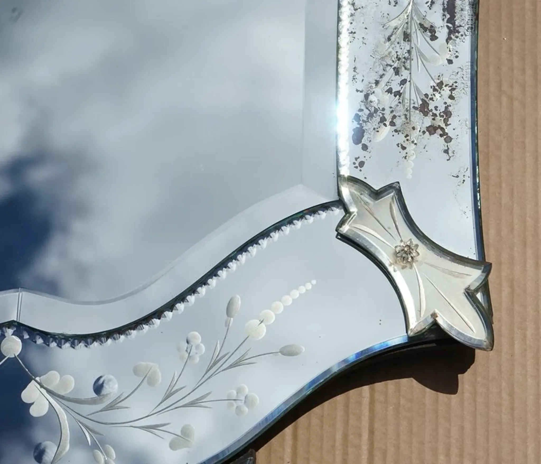 Antique Venetian Heart-Shaped Wall Mirror in Printed Glass, Italy, 1910s