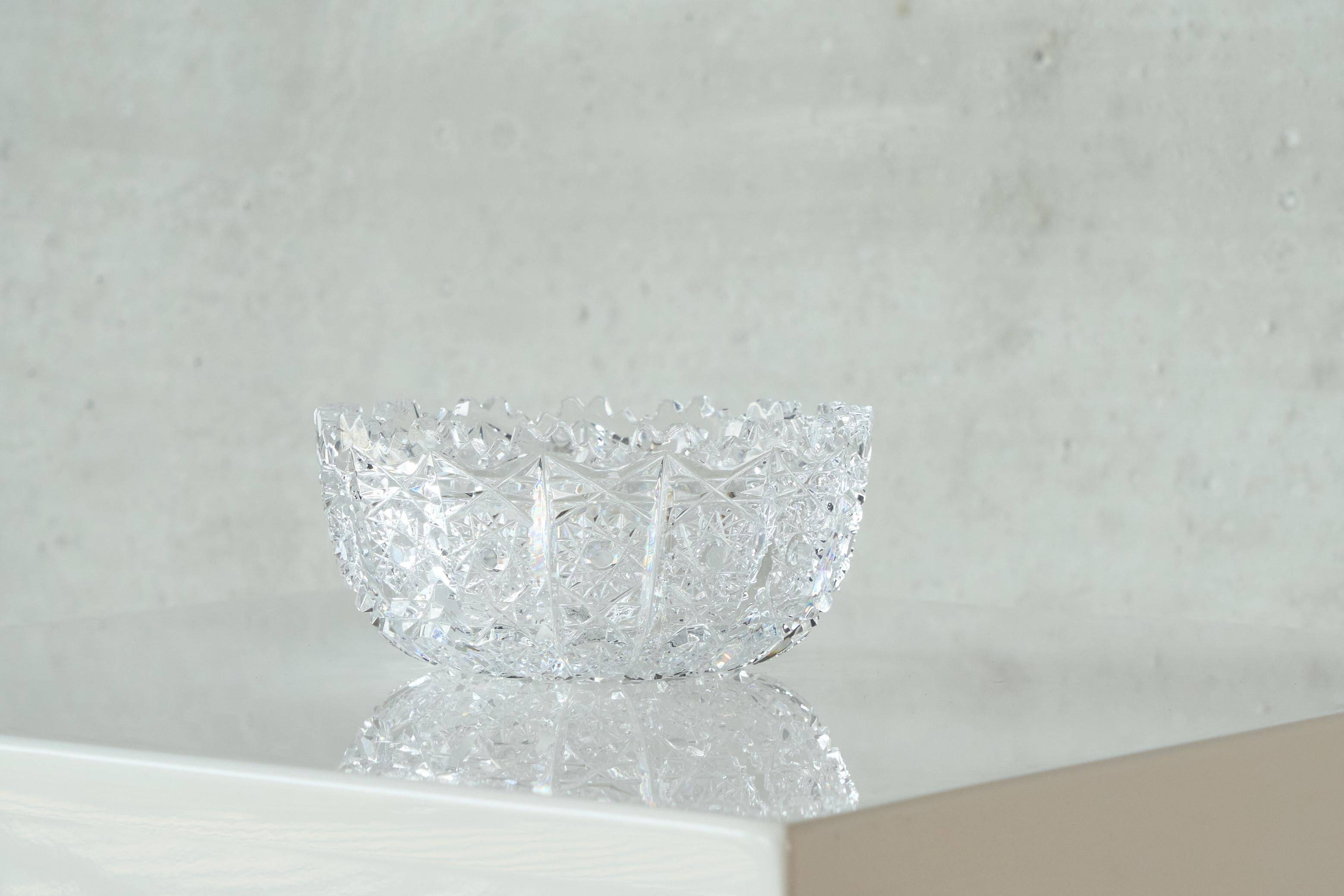 Bol décoratif Flocons de neige en cristal, début 20e siècle