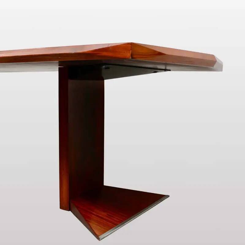 A table by Osvaldo Borsani, Italy 1970s.