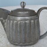 Art deco objects in their art tin juices