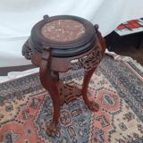 Pedestal table