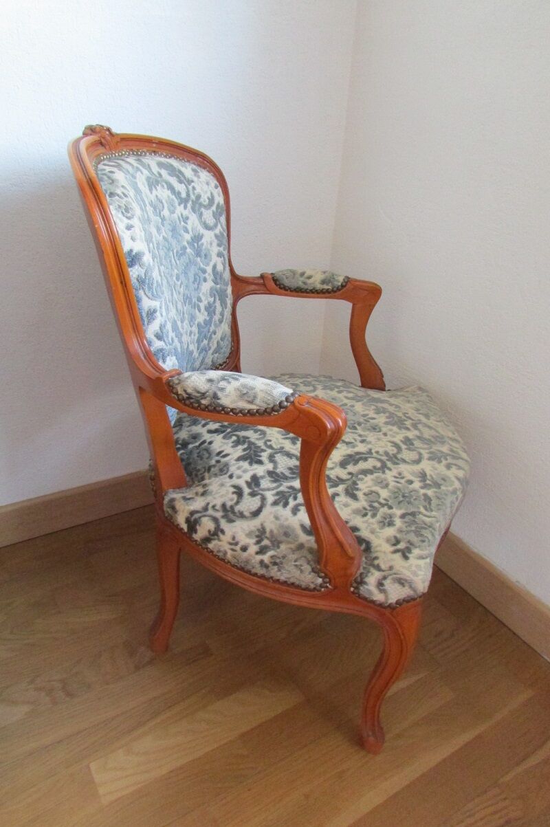 Louis XV blue style armchair