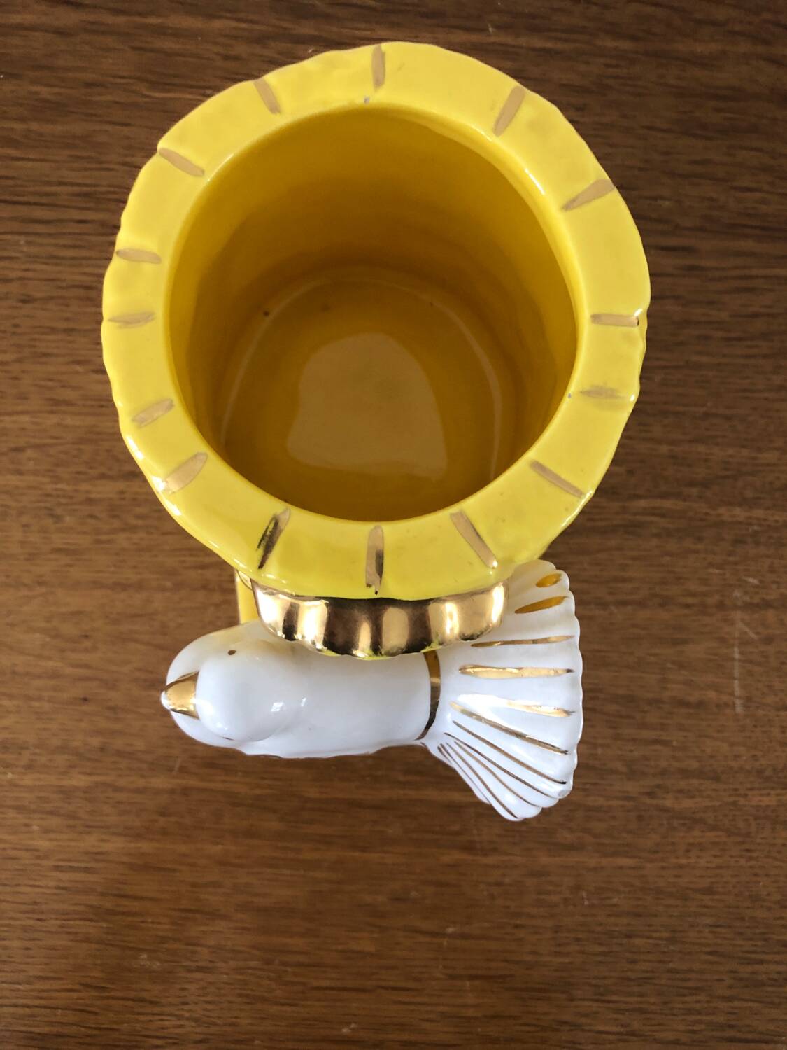 Vintage yellow plant pot with Vallauris bird 1960