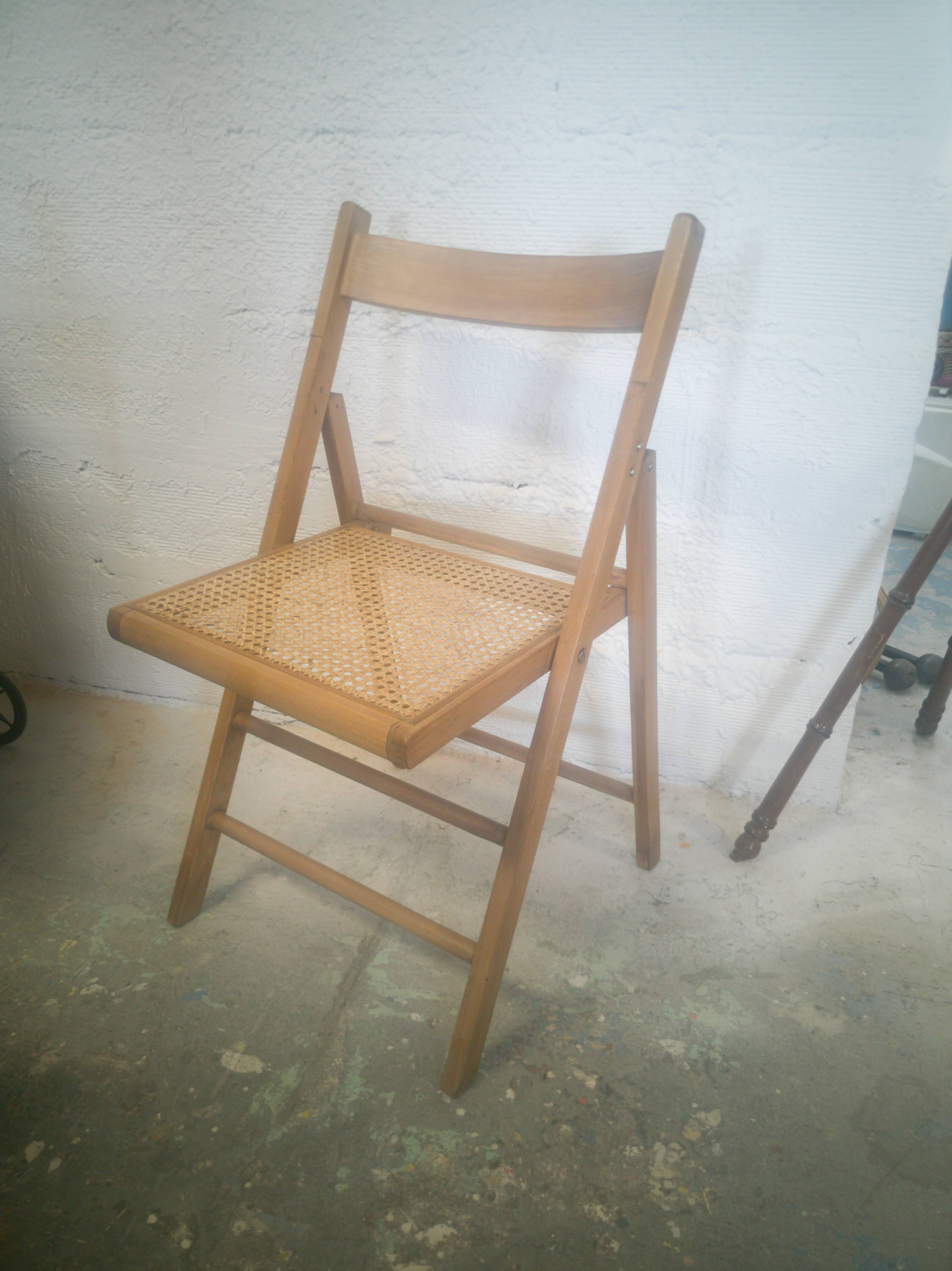 Vintage wooden folding chair - canning