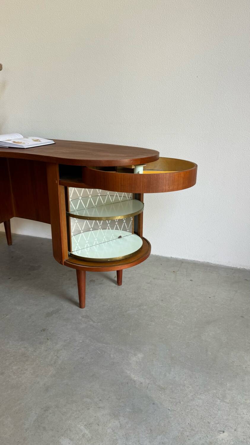 Vintage desk Kai Kristiansen with bar