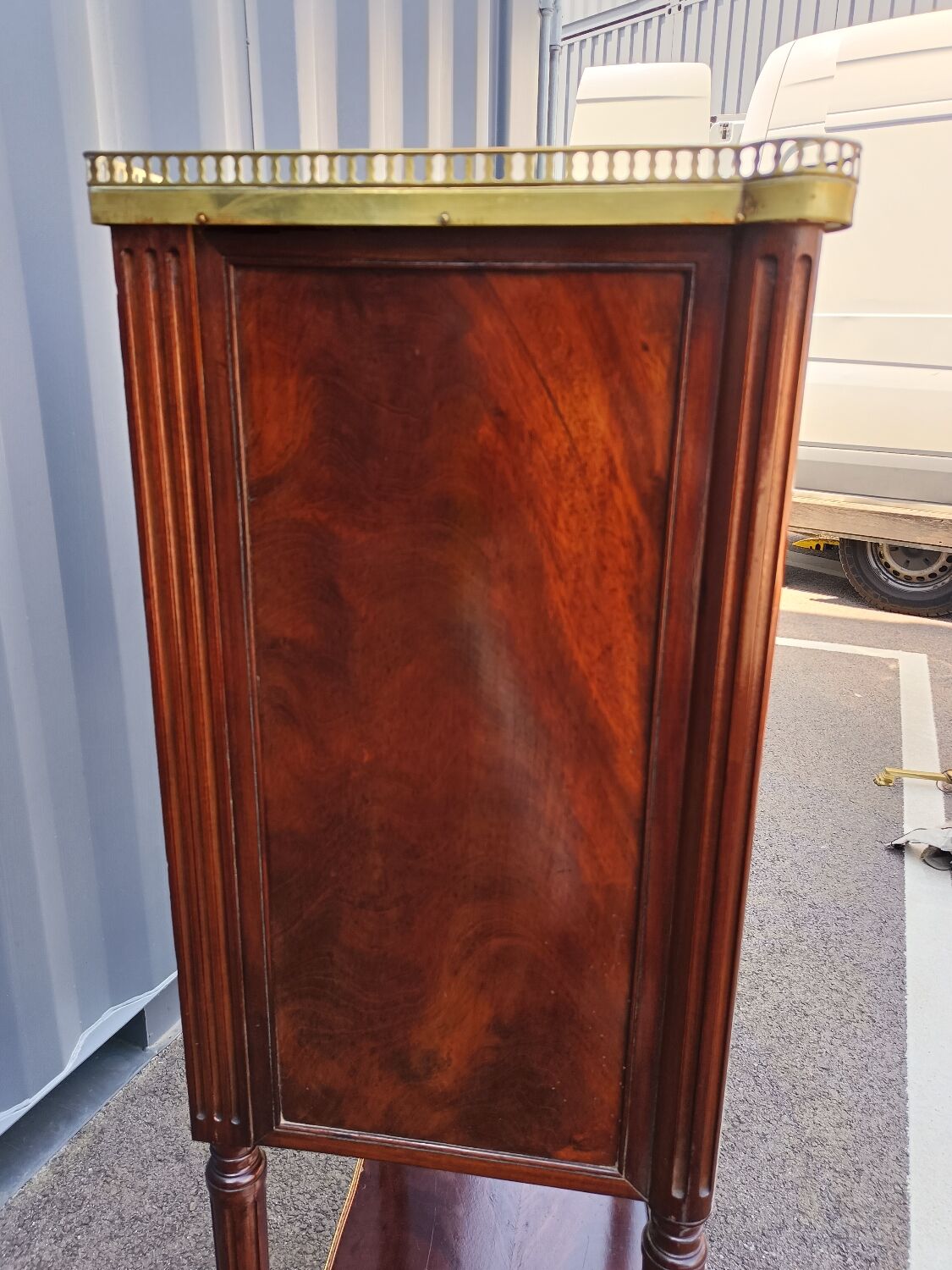 Chest of drawers style Louis XVl old marble tray