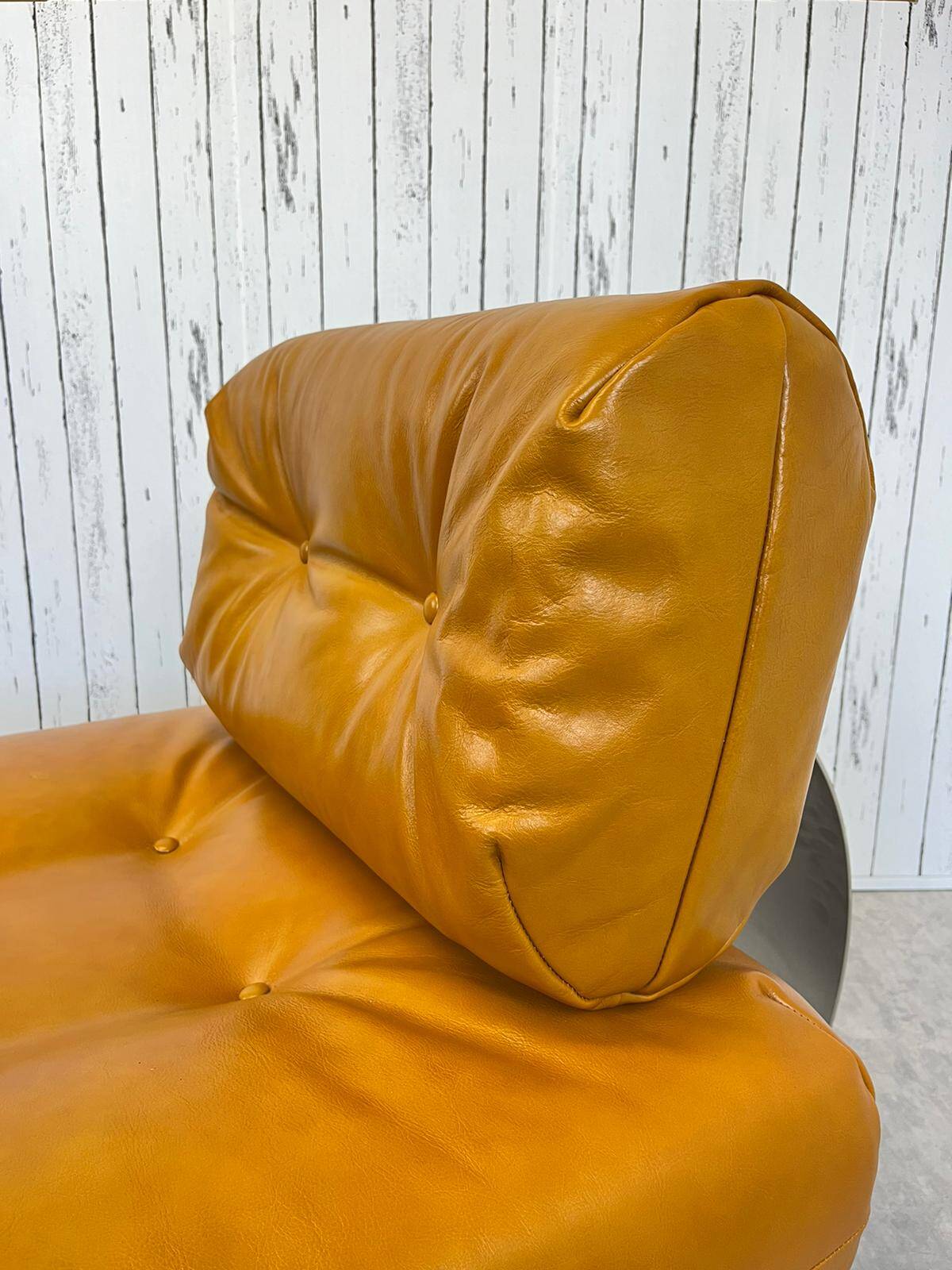 Alta Chair Oscar Niemeyer, Mobilier International