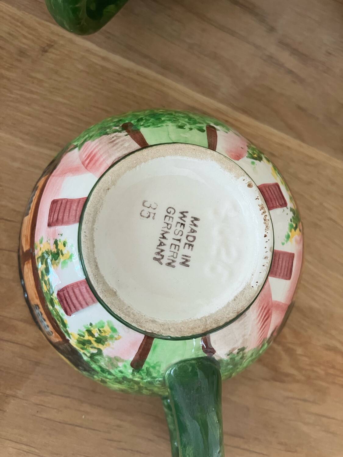 Vintage-Service of 6 cups with saucers-Chalet theme-West Germany