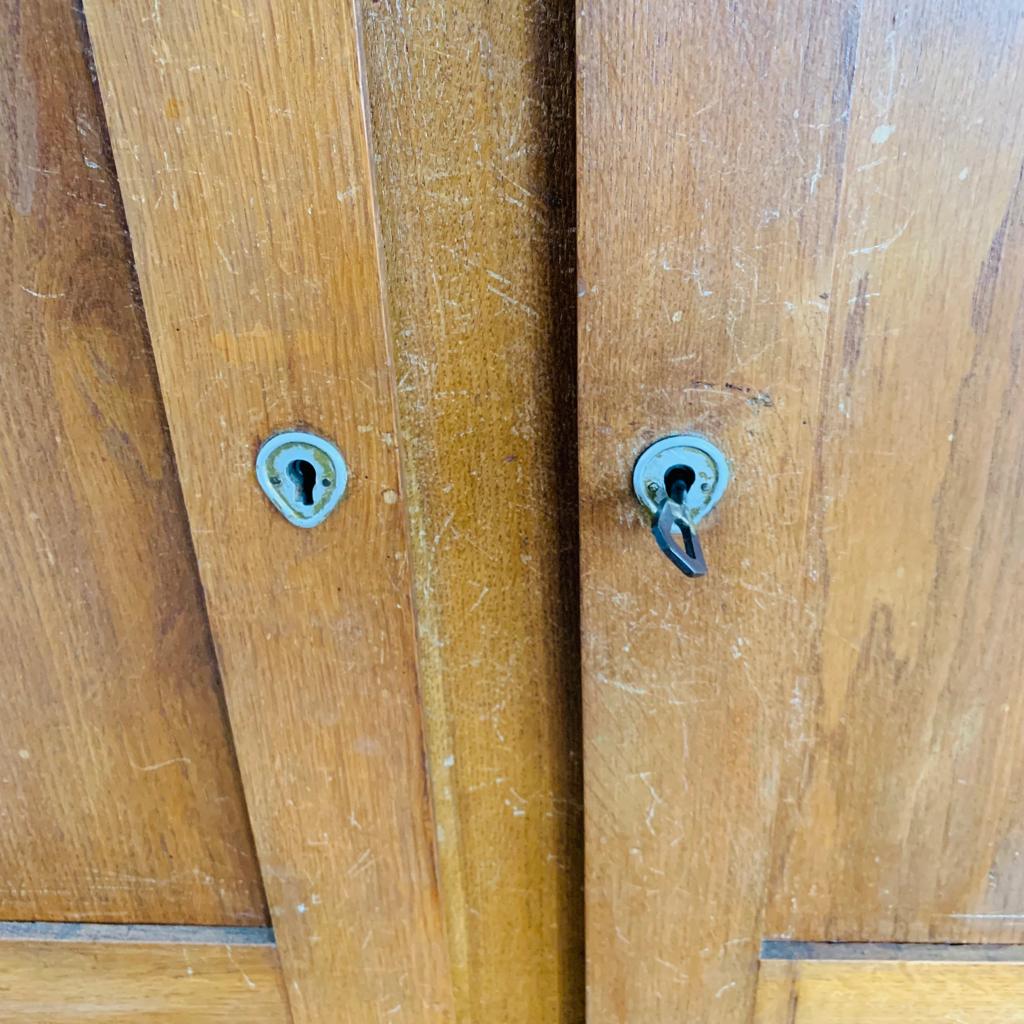 Cabinet of disaster victim René Gabriel