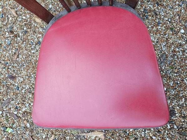 Chaises bistrot baumann bois et simili cuir rouge
