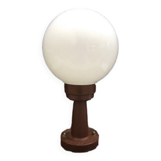 Globe lamp