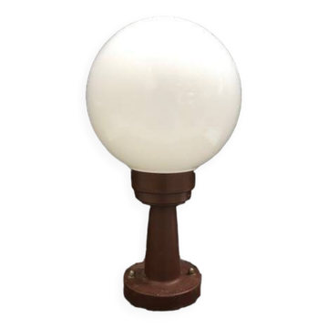 Globe lamp
