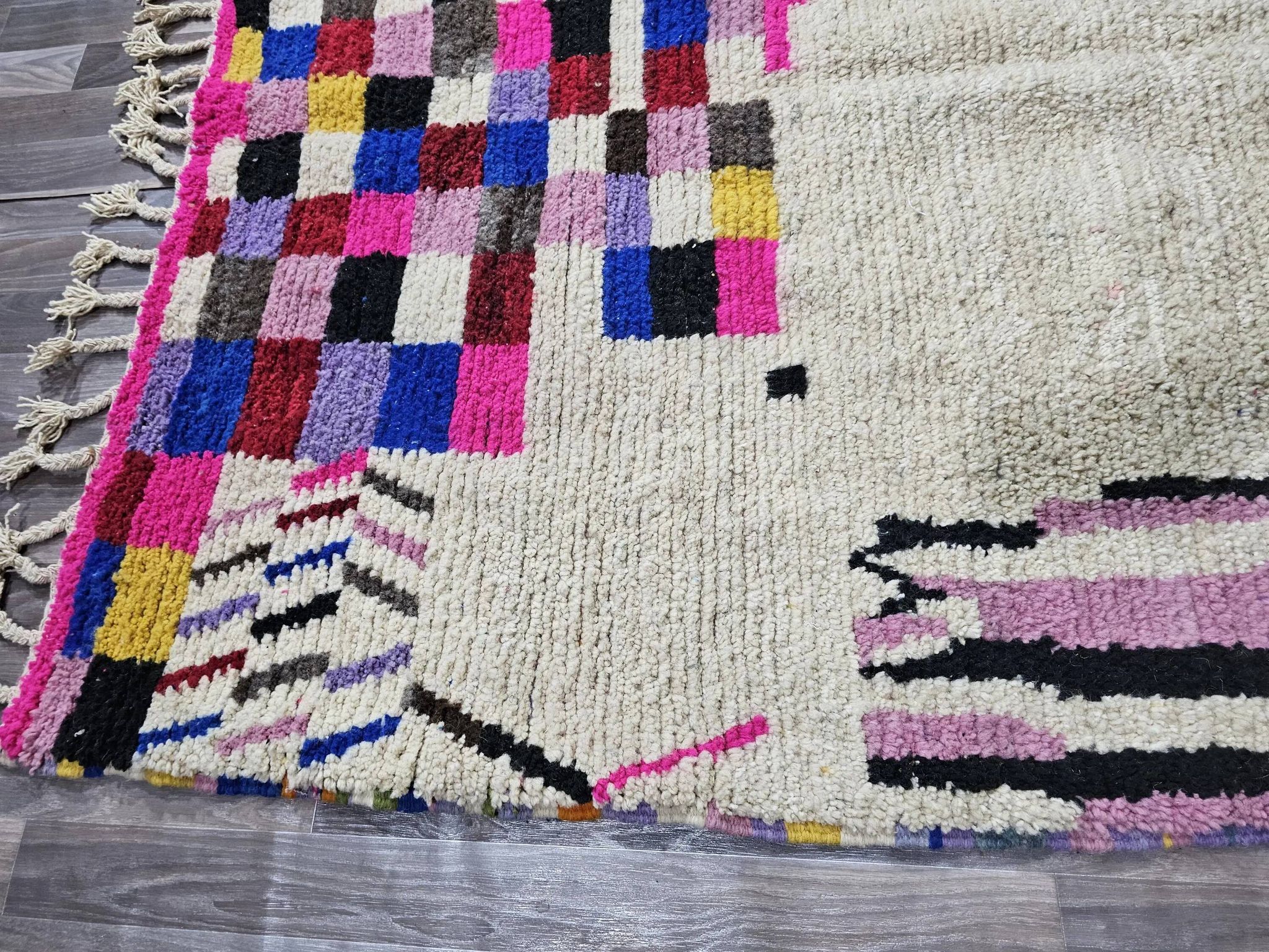 Handmade Berber rug in wool 2.5 x 1.5 m