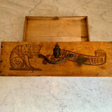 Advertising chest box