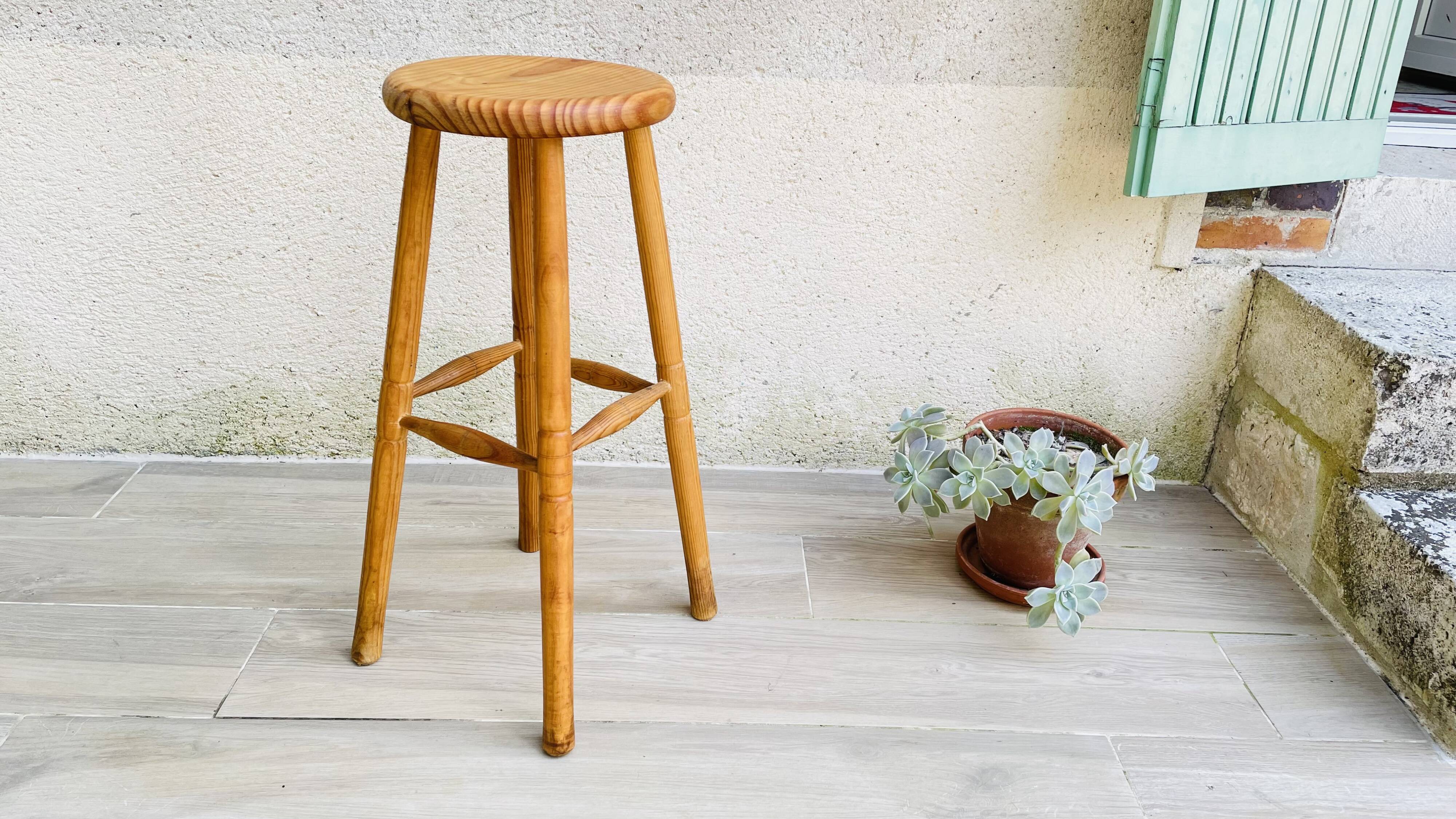 Vintage turned wood high stool