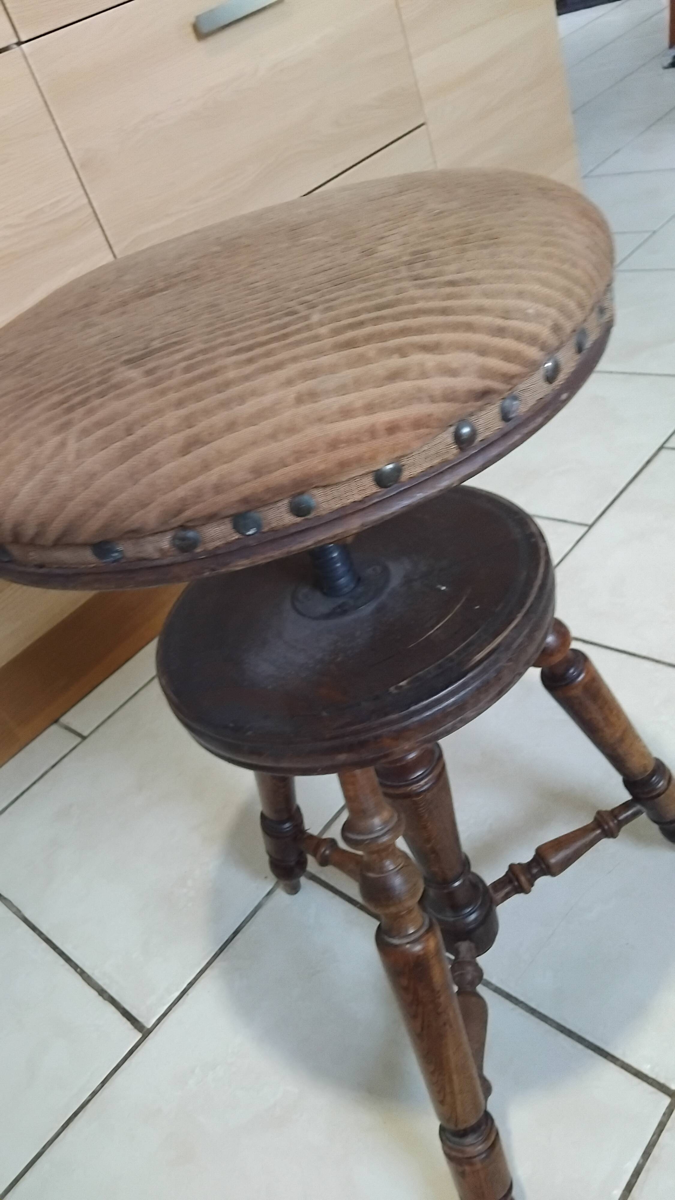 Antique Napoleon III Adjustable Round Piano Stool