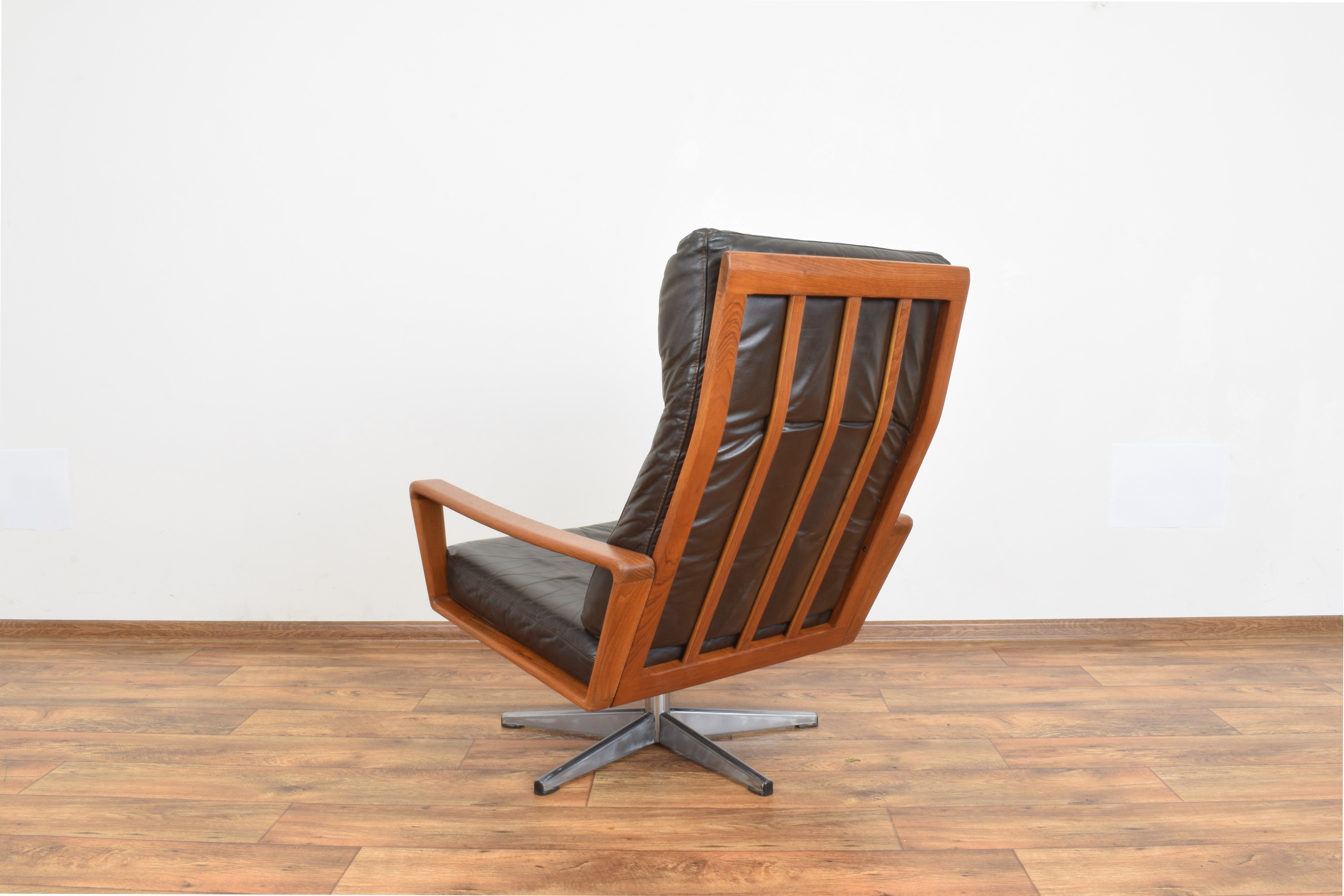 Swivel lounge chair by Arne Wahl Iversen for Komfort, 1960s