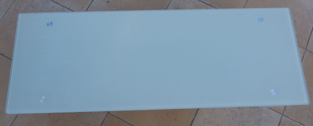 Coffee table in glass and off-white metal