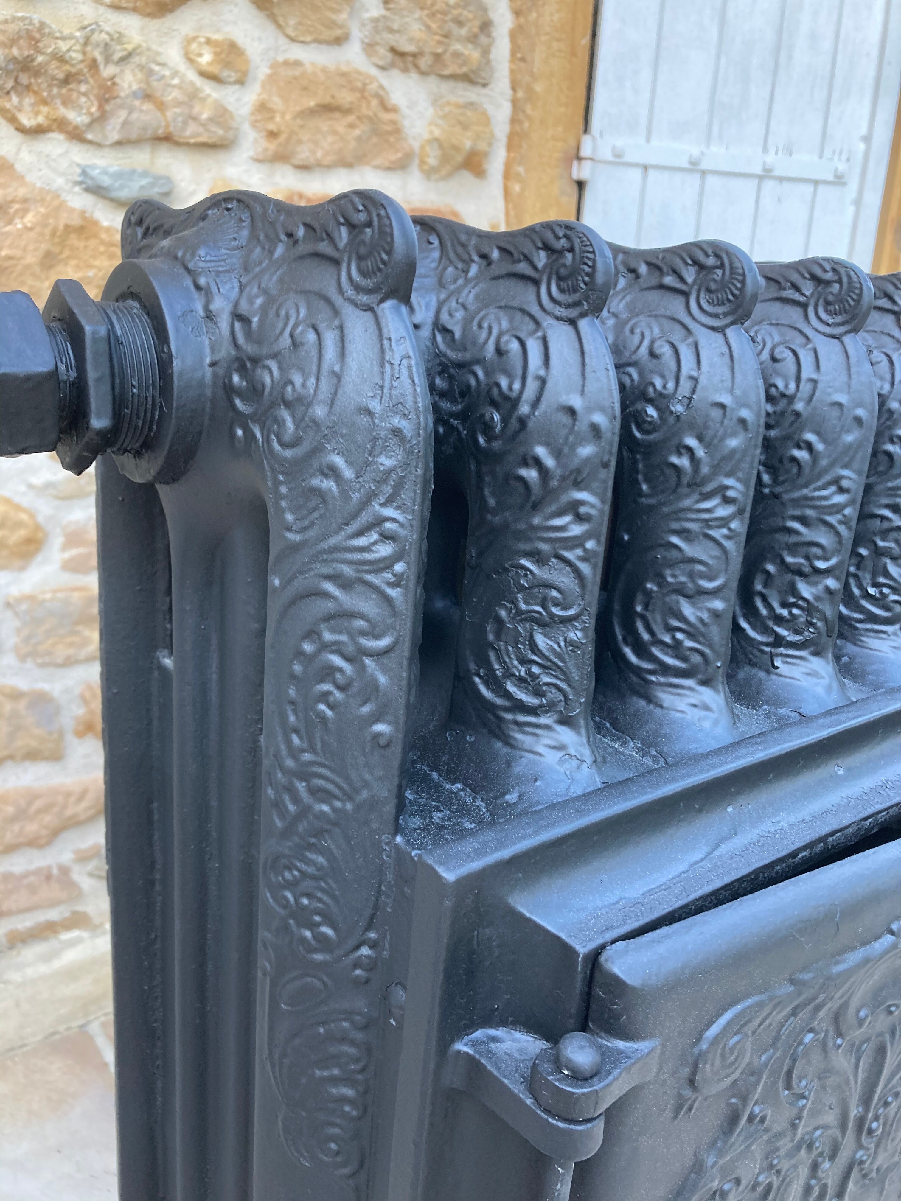 CAST IRON RADIATOR FLAT HEATER 9 elements 3 columns rococo floral patterns