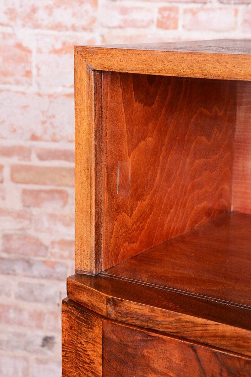 Ard Deco Commode in Walnut and Glass, Czech, 1920s