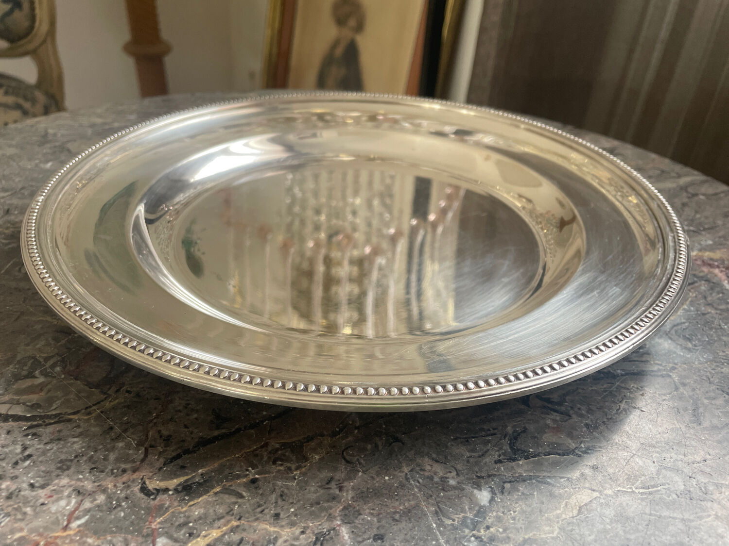 Flat Christofle round silver metal