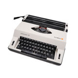 Typewriter Olympia Alphamatic 33 white revised ribbon new 1980