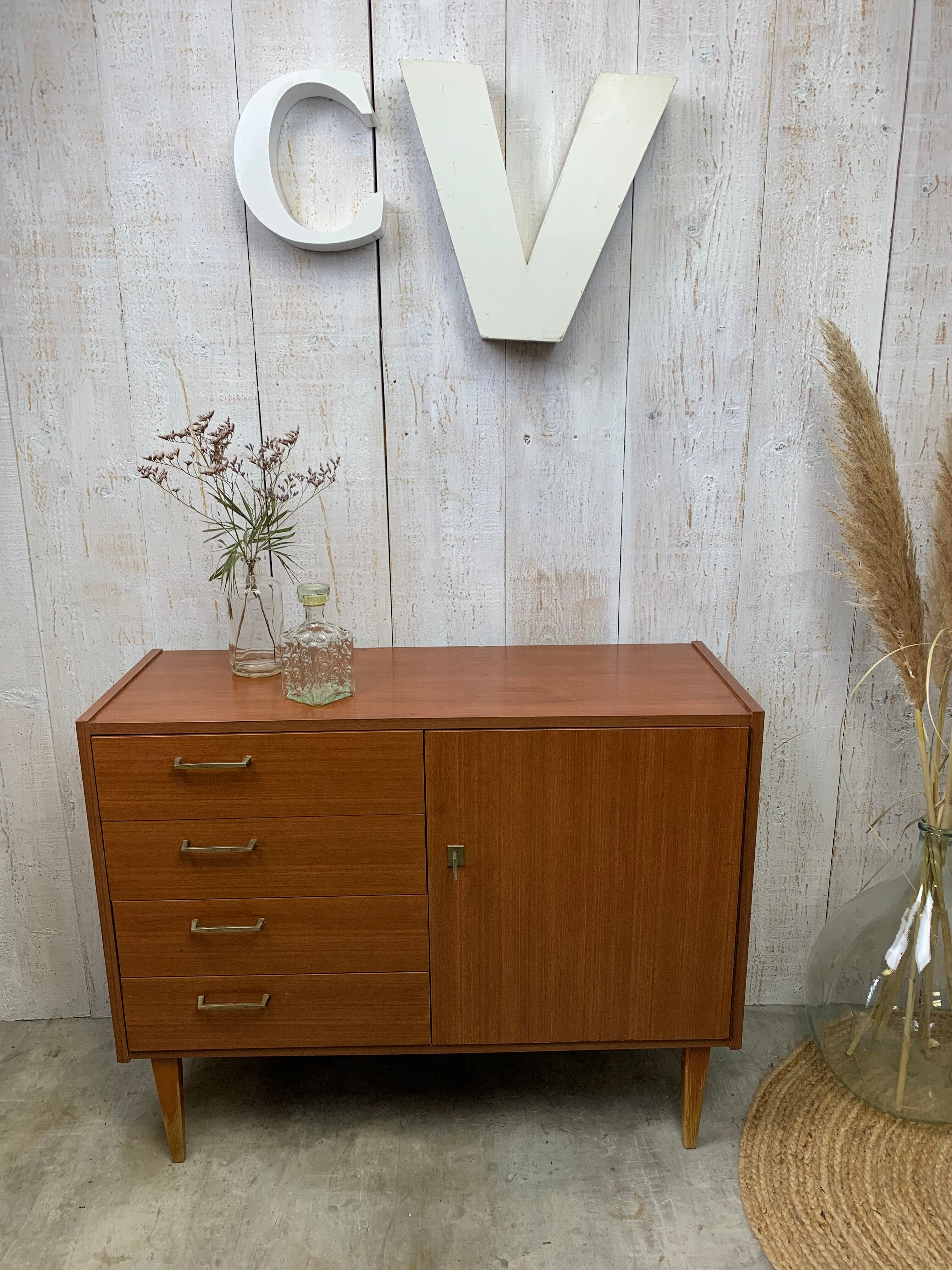 Vintage buffet 1970