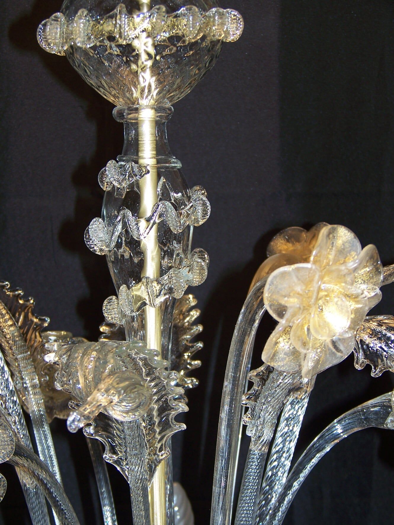 Murano Mi-Translucent, Mi-Poudré gold