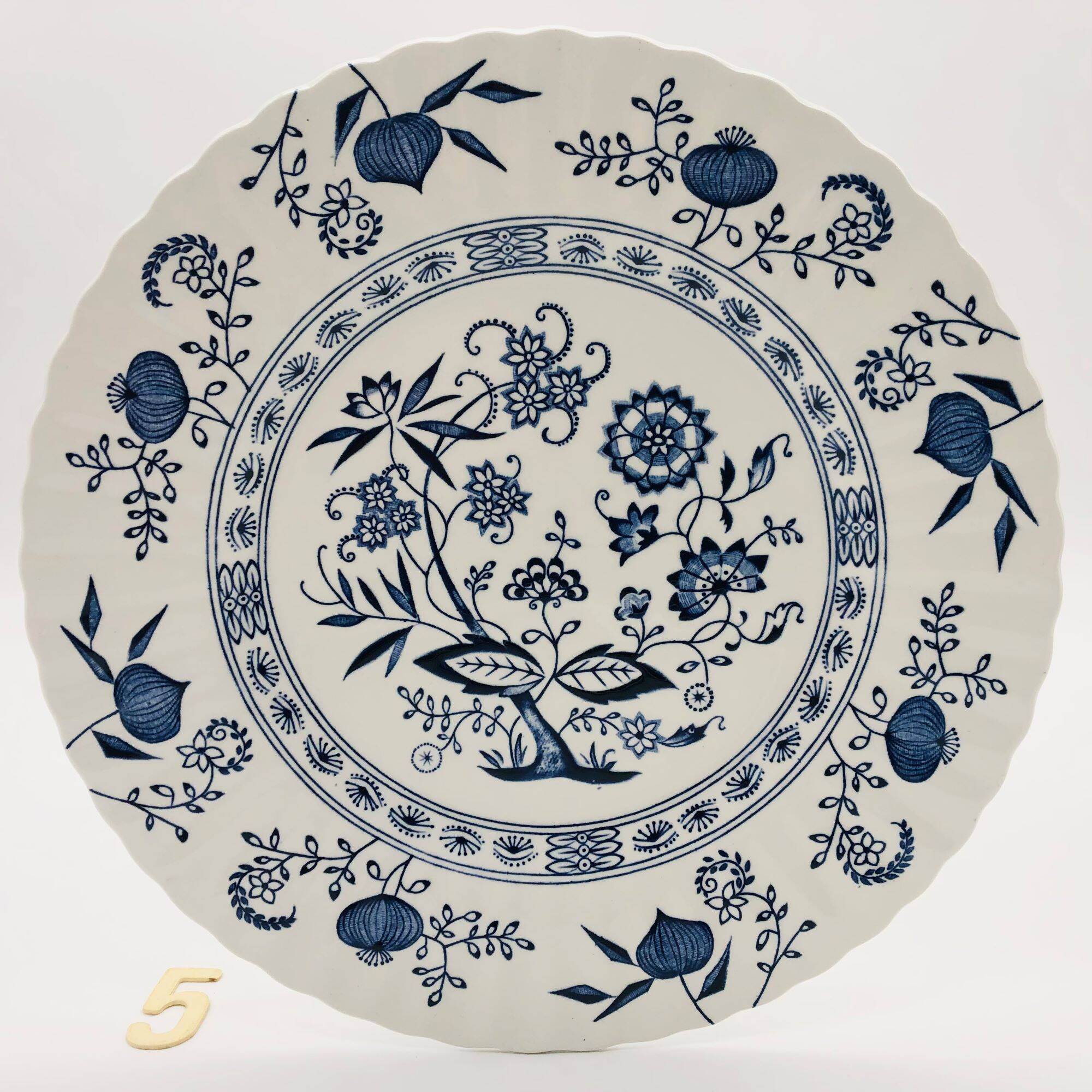 6 Dinner plates, J & G Meakin Classic White Blue Nordic.