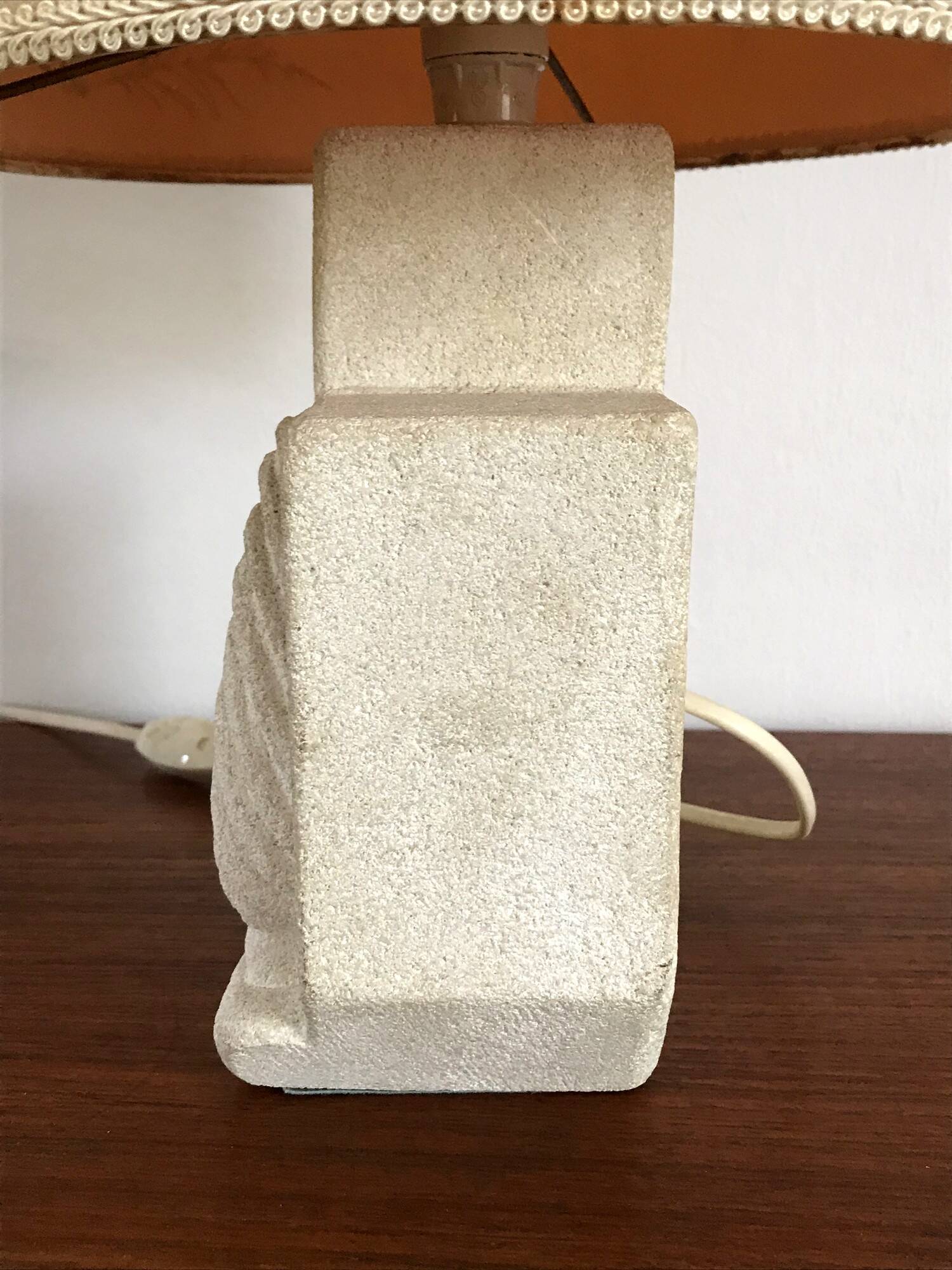 Lampe vintage en pierre du Gard années 70