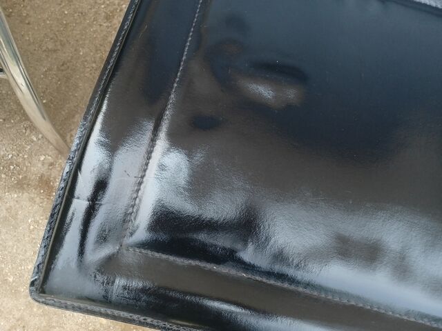 Italian leather low chair Midj