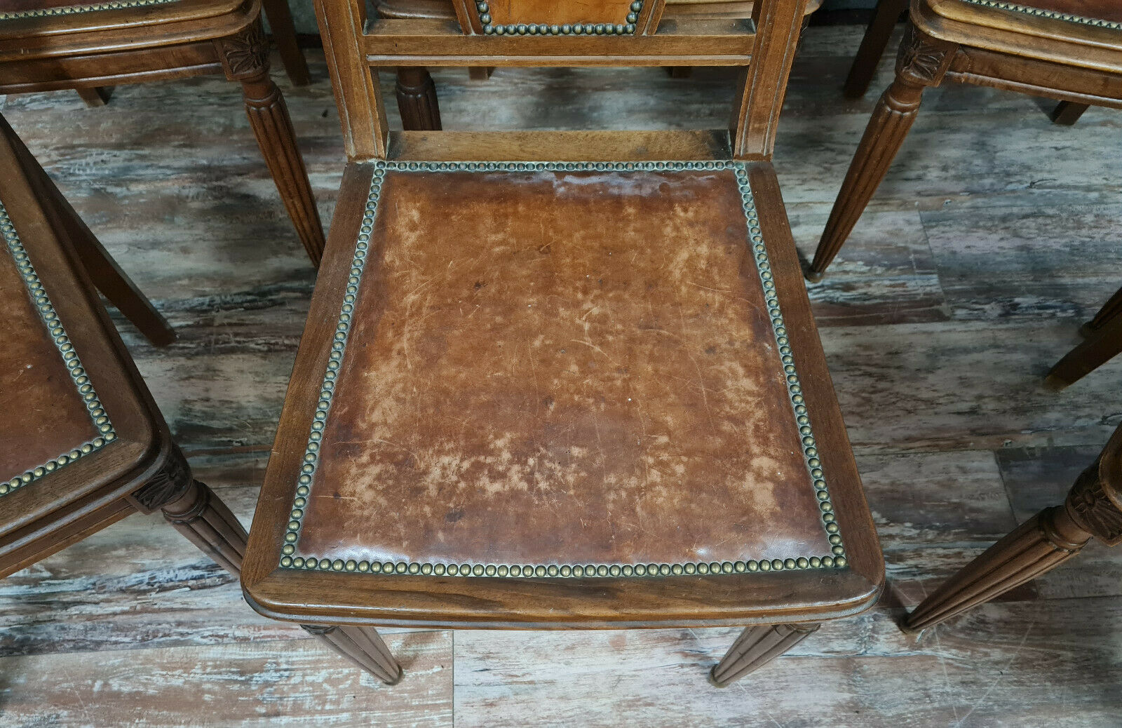 Series of 6 Art Deco period chairs in solid walnut with blonde patina