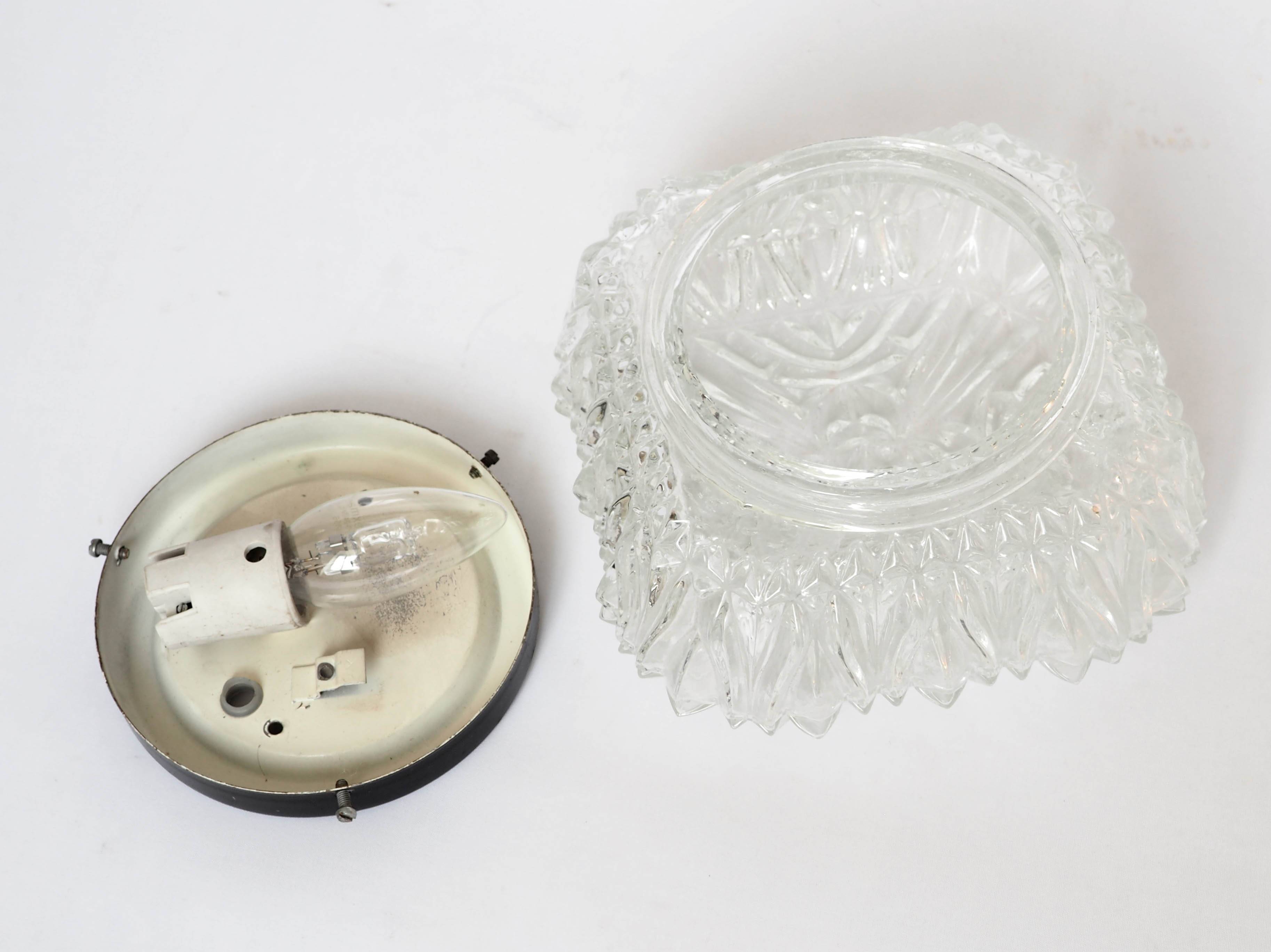 Ceiling light with cut sides