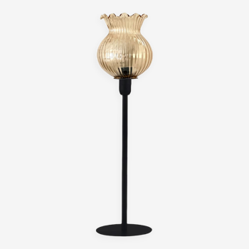 Table lamp with a flower lampshade in ridged glass, vintage gold