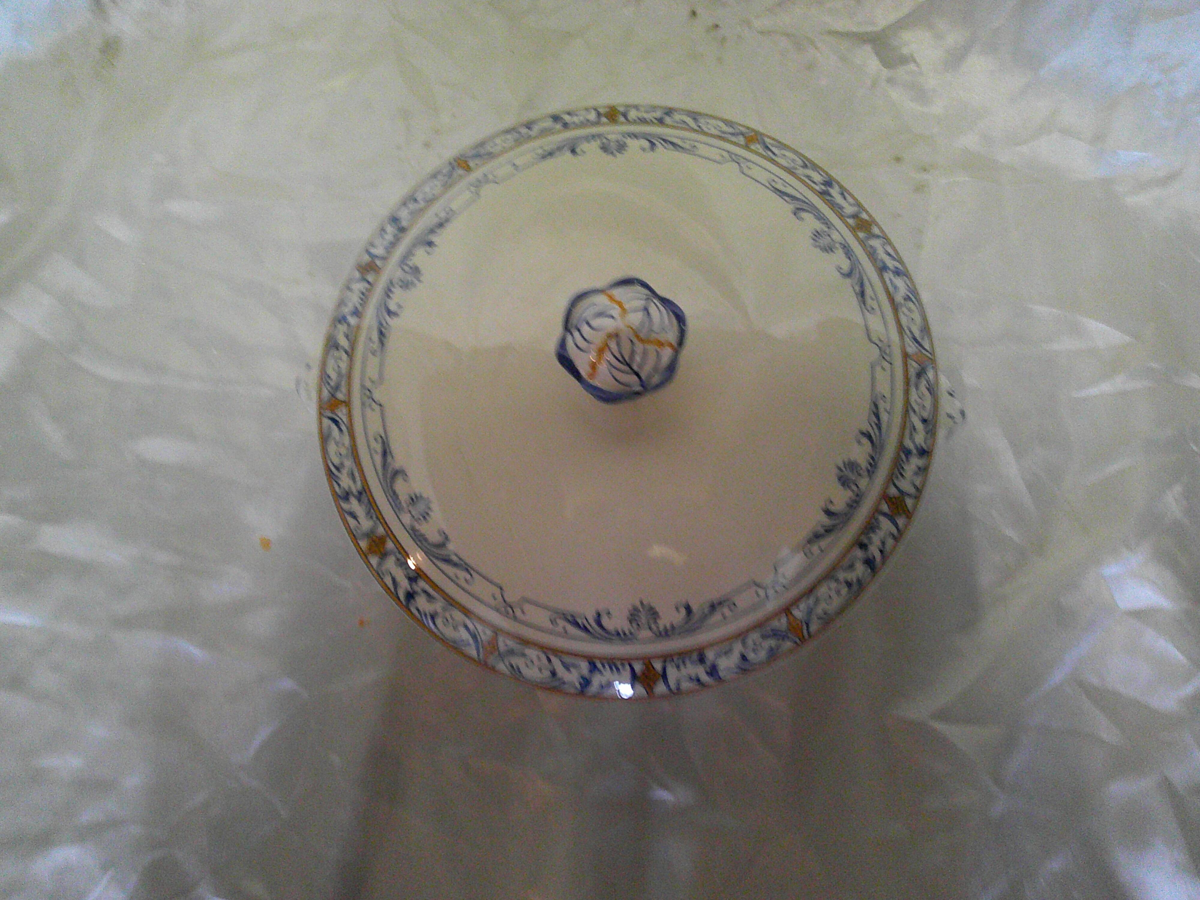 Creil and Montereau Colbert model soup tureen