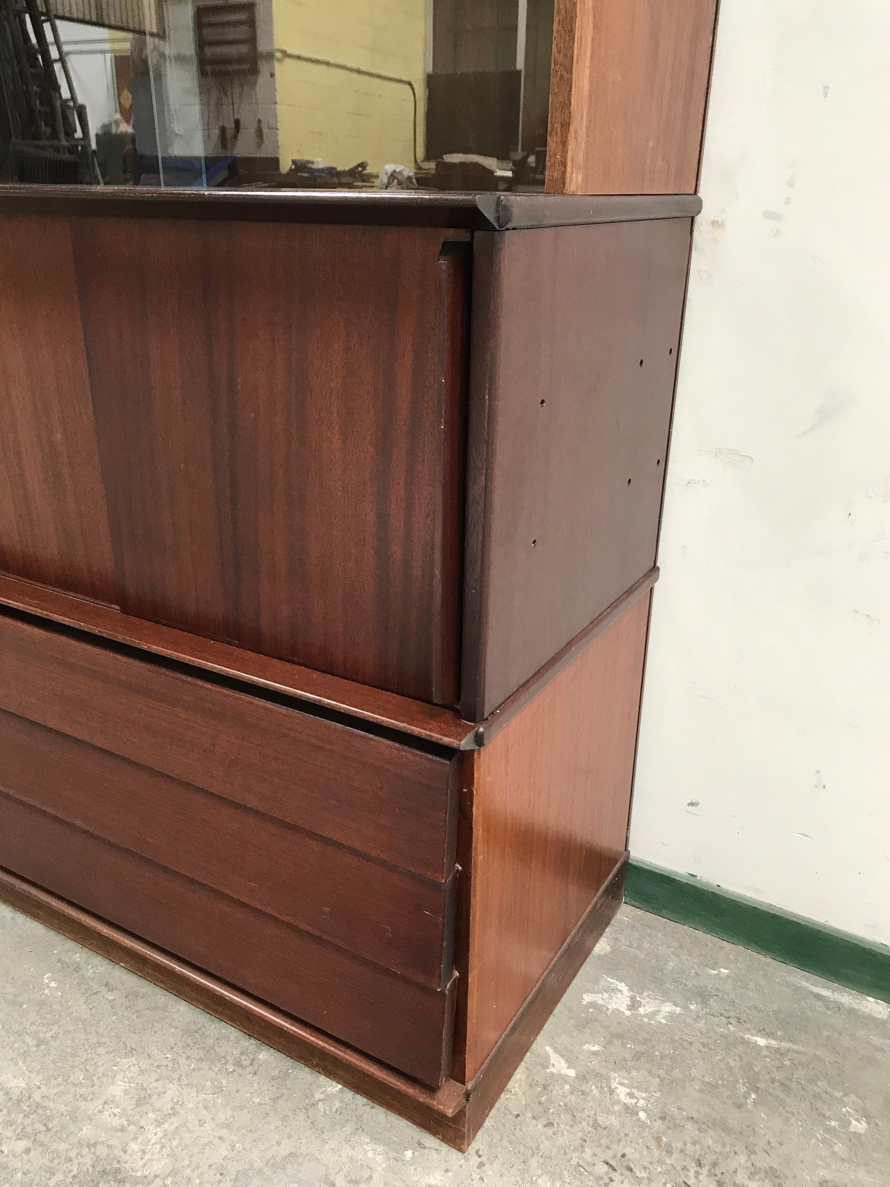 Oscar double-glazed library