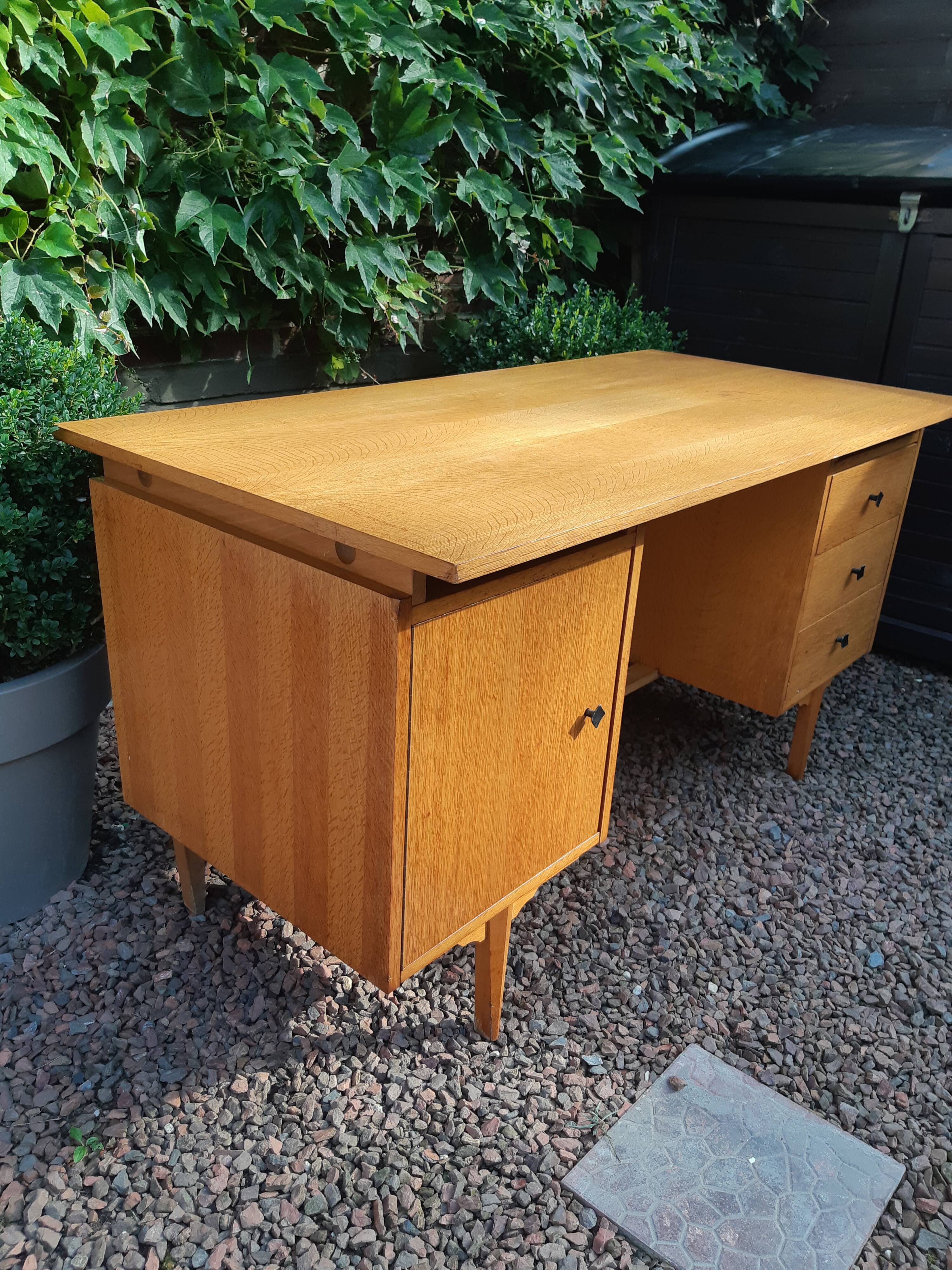 Bureau vintage