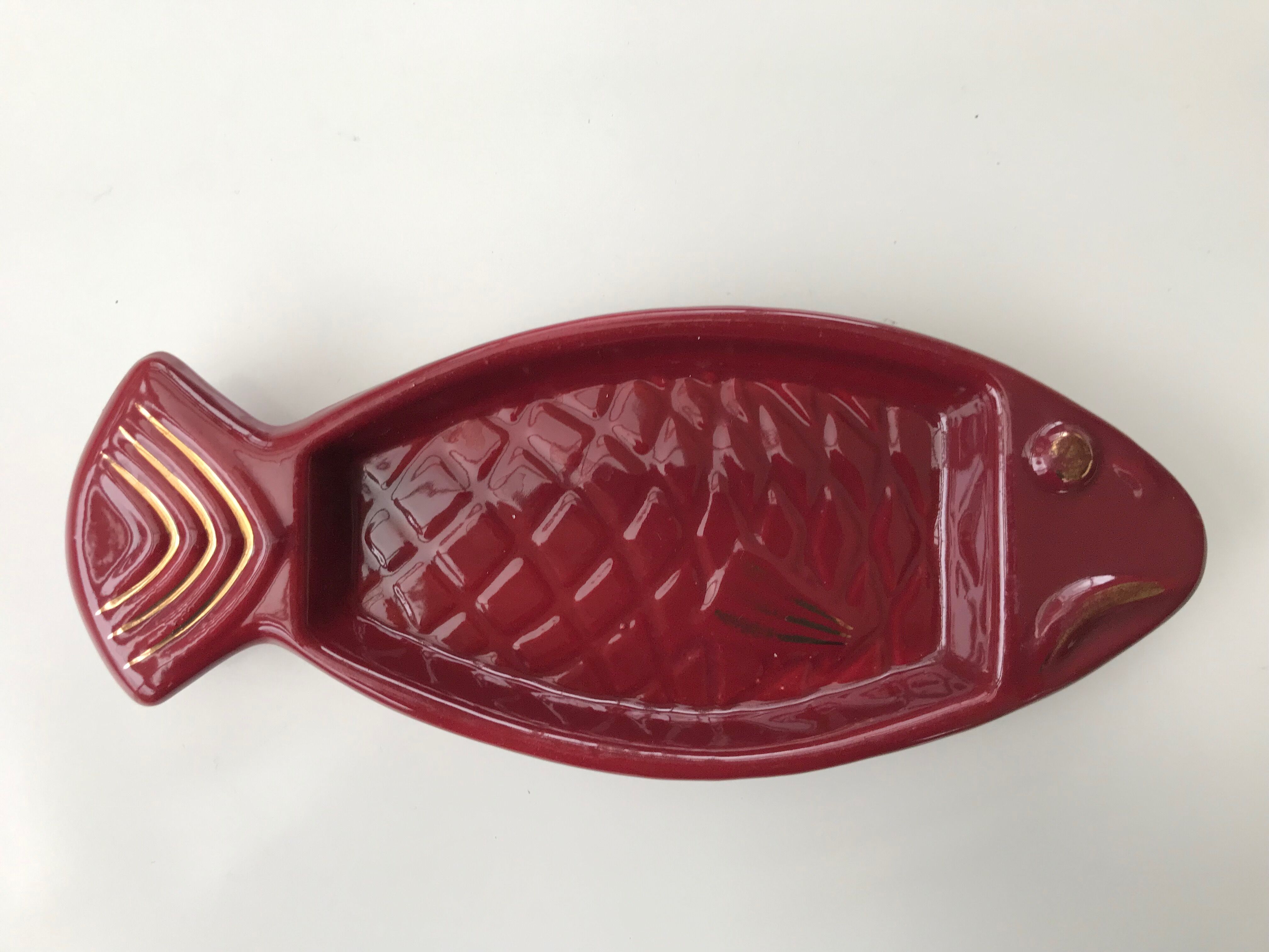 3 plats poissons en céramique