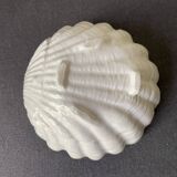 Ceramic shell emptier
