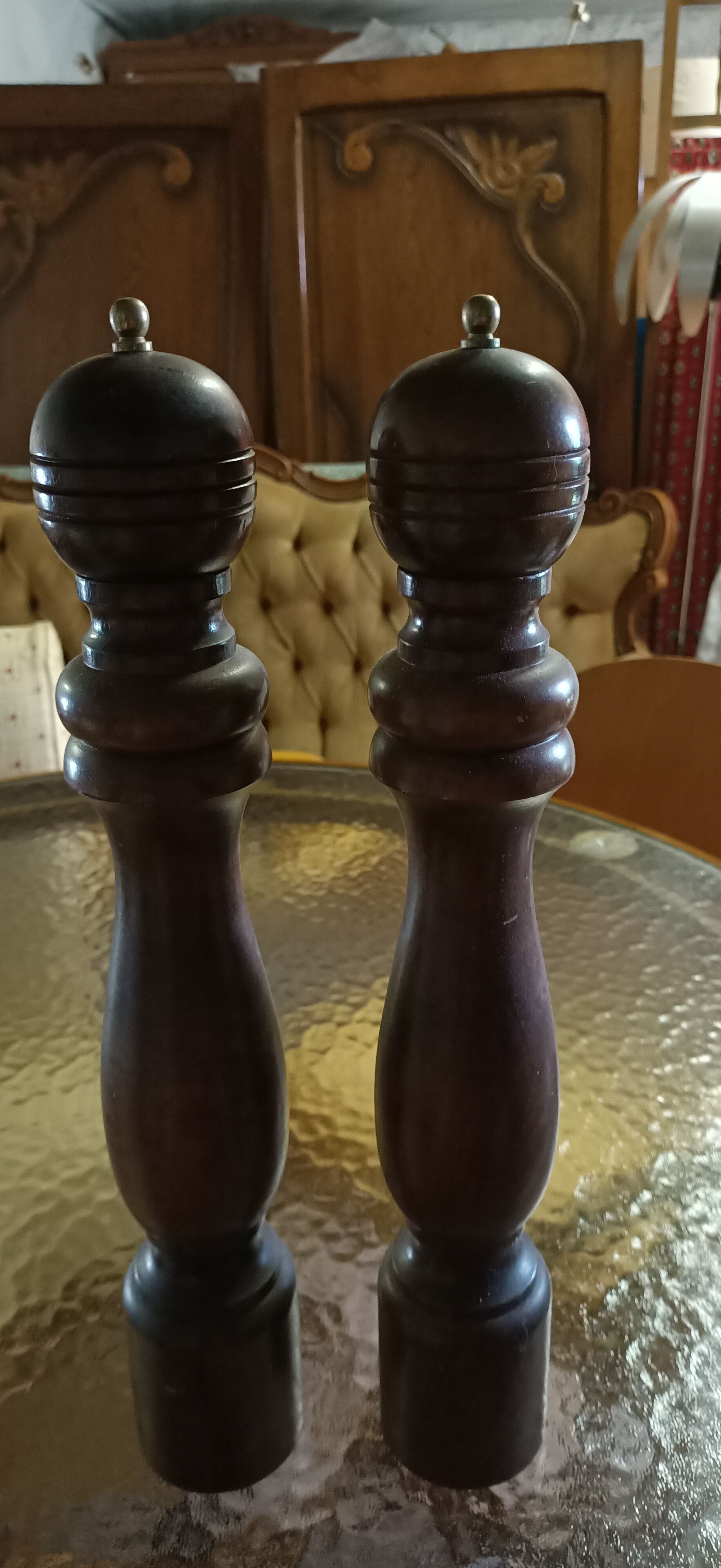 Set pepper and salt shaker in xxl wood