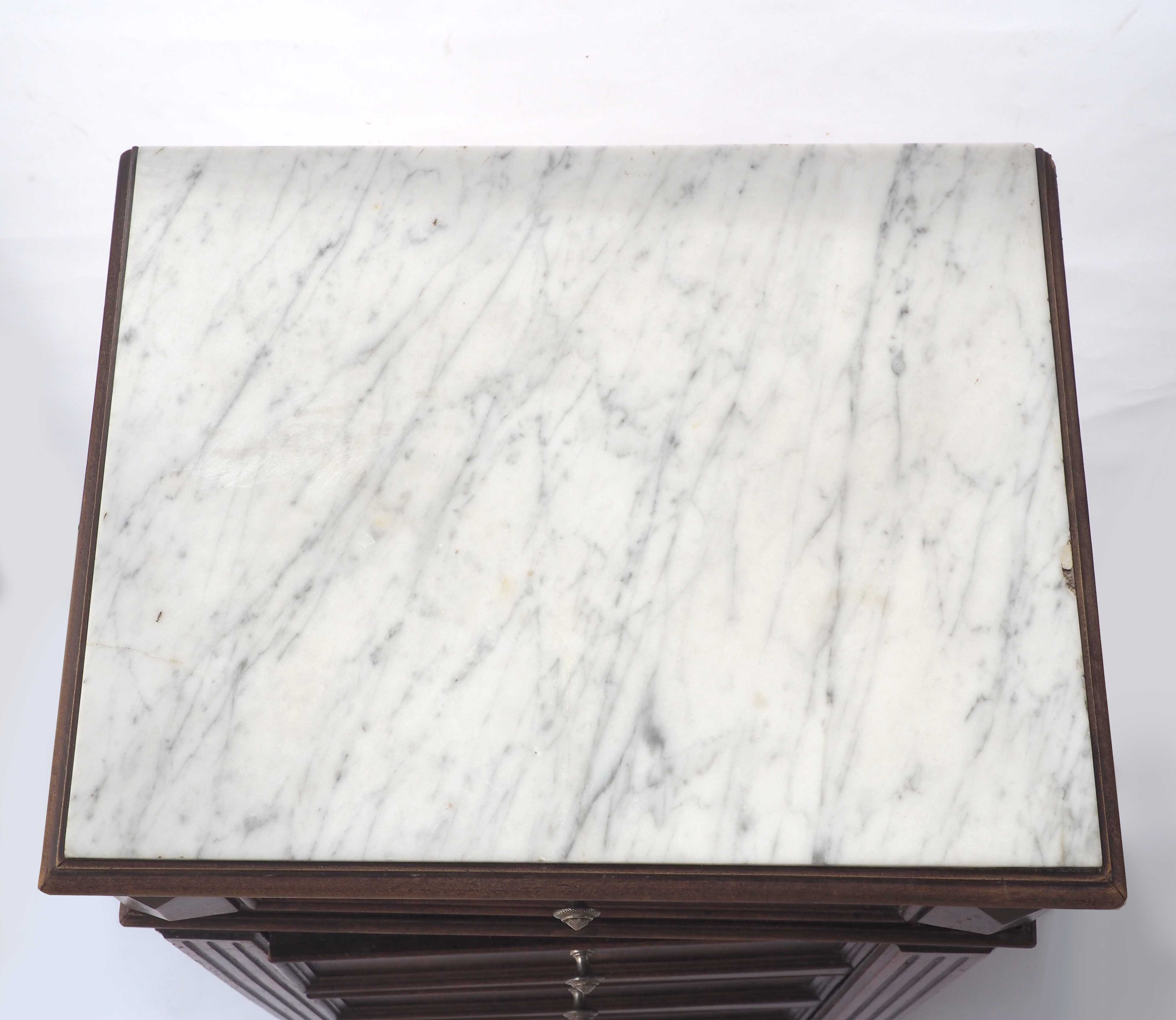 Old marble ragpicker