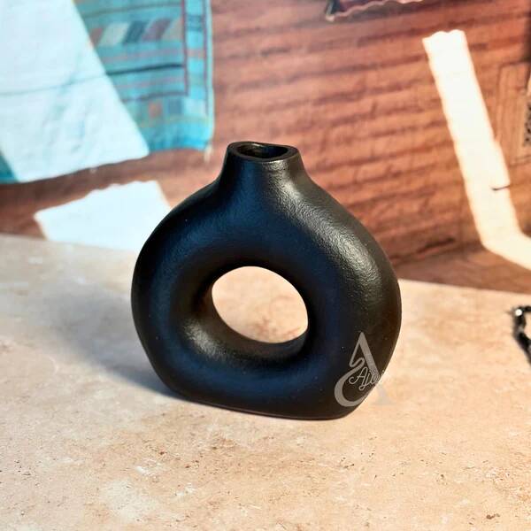 Mini textured matte black artisanal vase Tafoukt