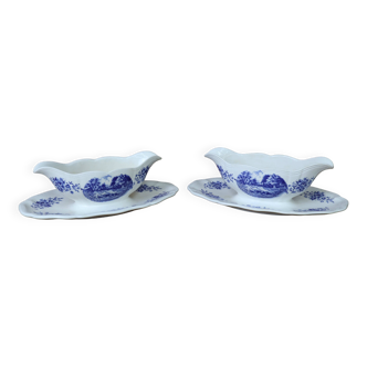 Old Sarreguemines earthenware sauce boat, Romantic model